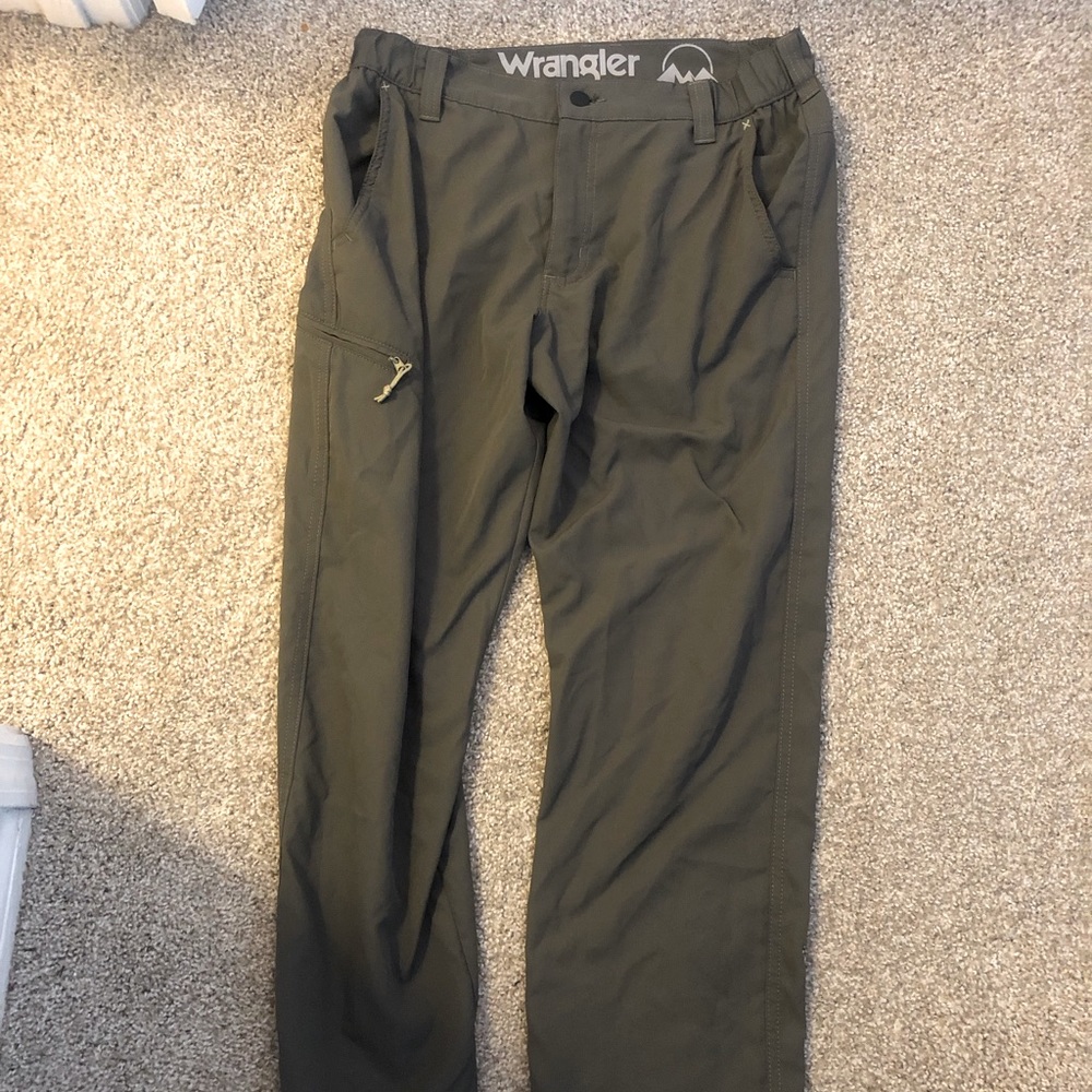 Men’s wrangler pants